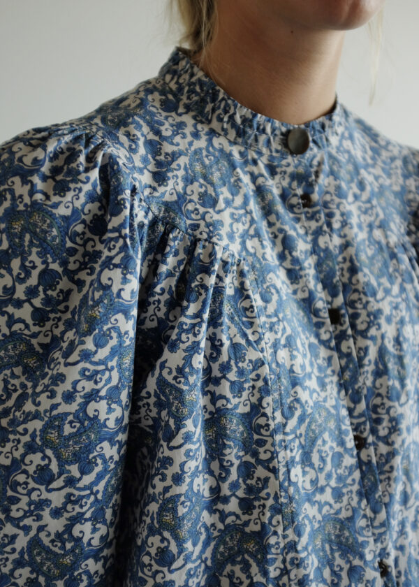 COÉME - Skjorte - Fawn - Print Blue- 36 -38 - 40 - 42- kan købes her