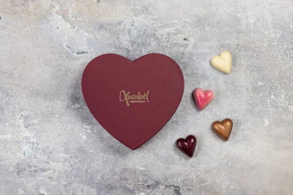 Hjerte med 7 fyldte chokolade hjerter fra Xocolatl, se mere her
