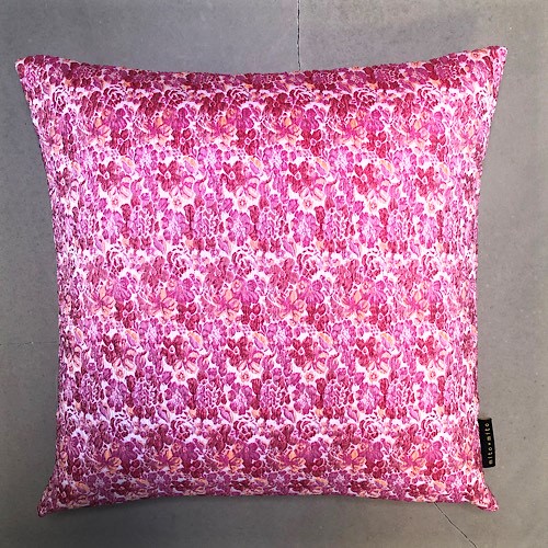 Mitomito - Pude - Hot pink - 45 x 45 cm
