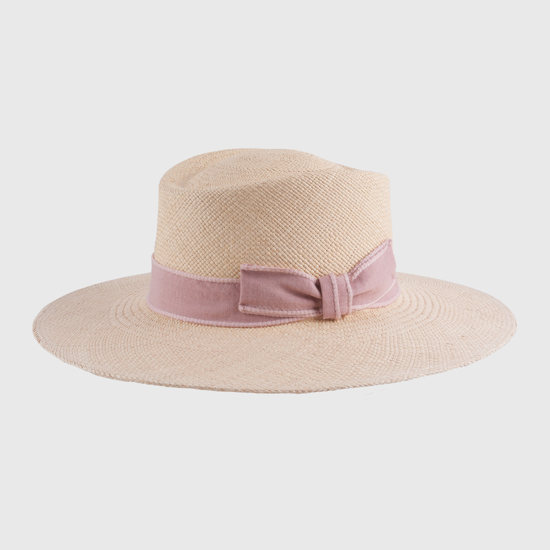 Simona hat af Panama Naturel og Rosa bånd